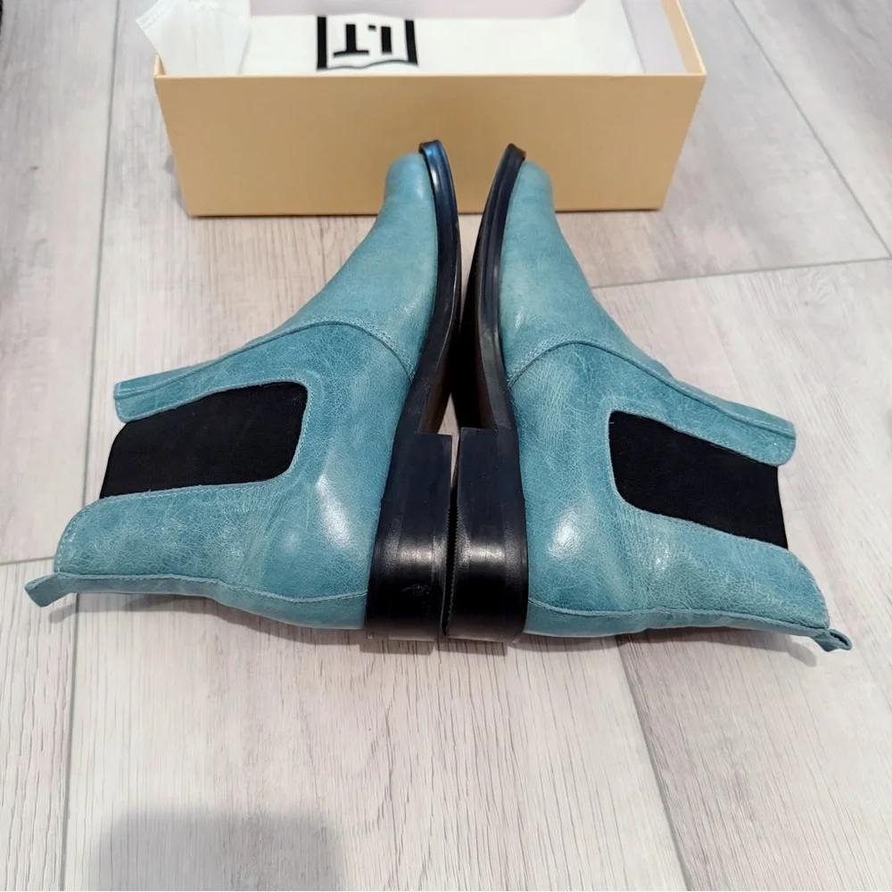 Ultra comfortable genuine leather booties in turquoise NIB - Picture 2 of 5